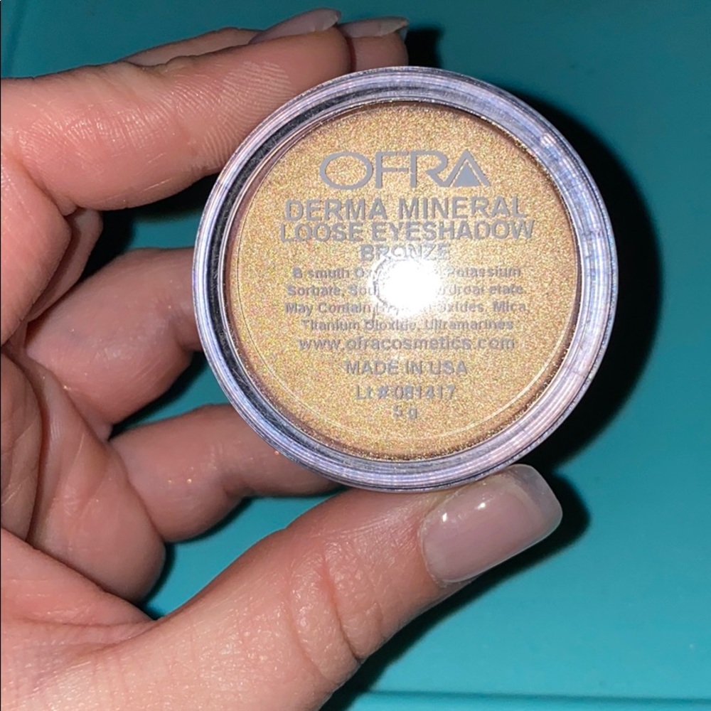 OFRA mineral loose eyeshadow shade BRONZE